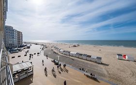 Apartment 2 Bedrooms With Magnificent Seaview And Free Parking